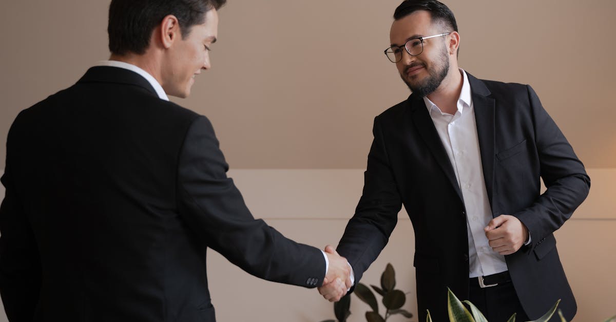 蜂巢互联实名账号：专业合资公司注册代理费用