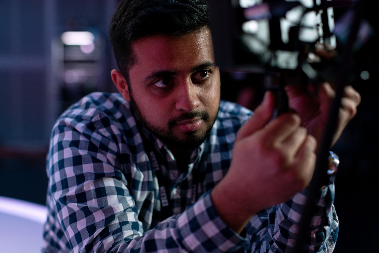 如何防止技术支持辅助侵害游戏环境